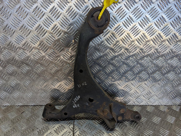 HYUNDAI I30 - RF OS WISHBONE SUSPENSION CONTROL ARM 07-12