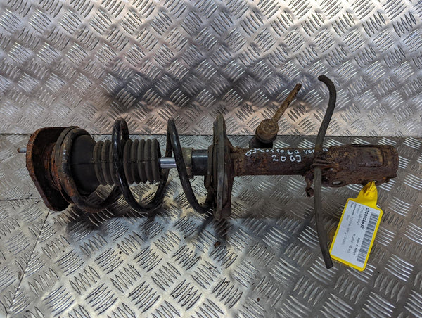 TOYOTA COROLLA VERSO 2003 - OS RF Shocker  Strut Leg 02-09