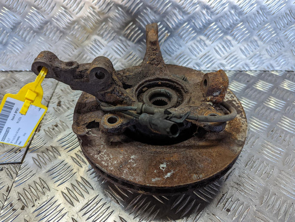 MITSUBISHI COLT - Driver Front RF OS Hub Stub 04-08