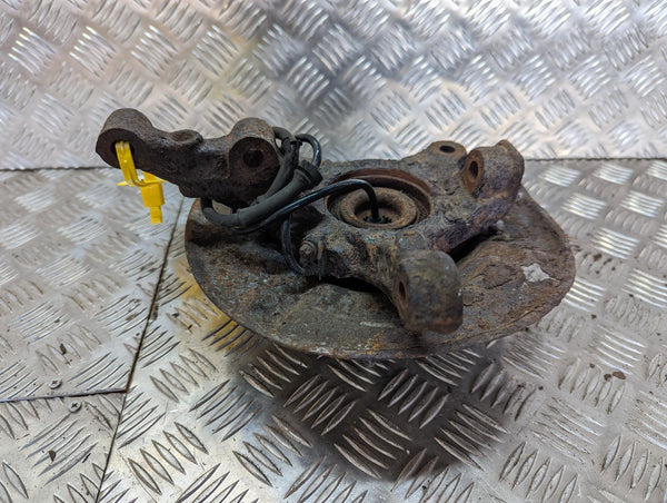 MITSUBISHI COLT - Passenger Front LF NS Hub Stub 04-08