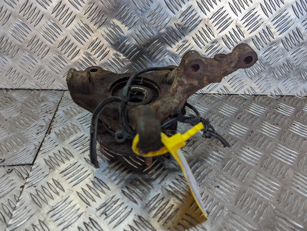 MITSUBISHI COLT - Passenger Front LF NS Hub Stub 04-08