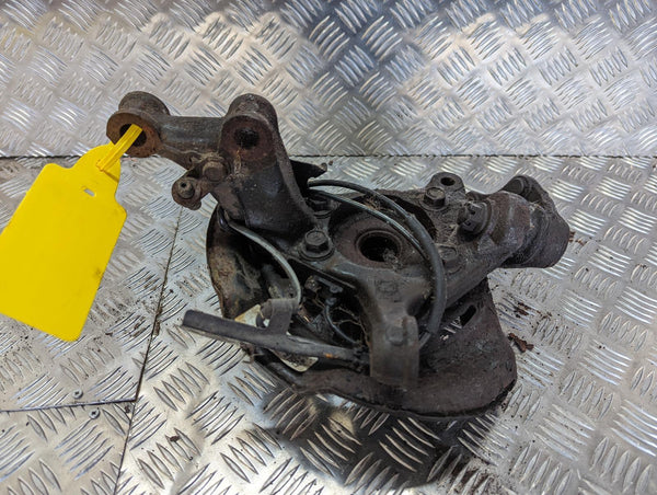 TOYOTA AVENSIS - Passenger Front LF NS Hub Stub 09-13