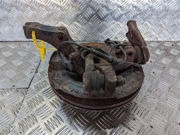 SUZUKI SWIFT - Passenger Front LF NS Hub Stub 04-11
