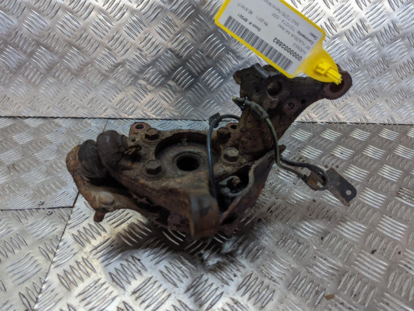 TOYOTA AVENSIS - Driver Front RF OS Hub Stub 09-13