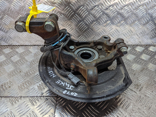 NISSAN JUKE - Passenger Front LF NS Hub Stub 14-19