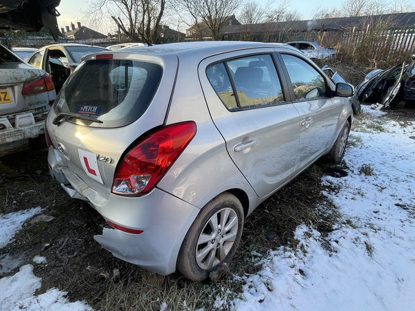 HYUNDAI I20 (2013) BREAKING / SPARES