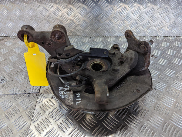 TOYOTA VERSO - Passenger Front LF NS Hub Stub 09-13