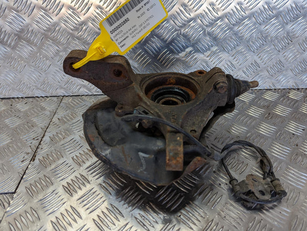 SUBARU IMPREZA - Driver Front RF OS Hub Stub 03-06