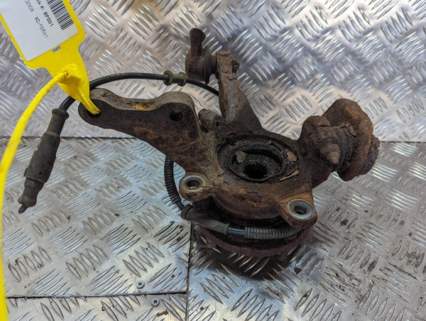 PROTON GEN-2 - Driver Front RF OS Hub Stub 04-14