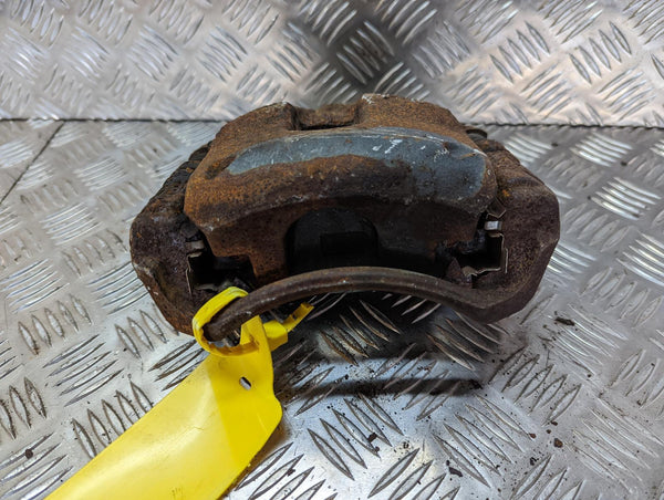 TOYOTA AURIS - Passenger Front LF NS Caliper 12-19