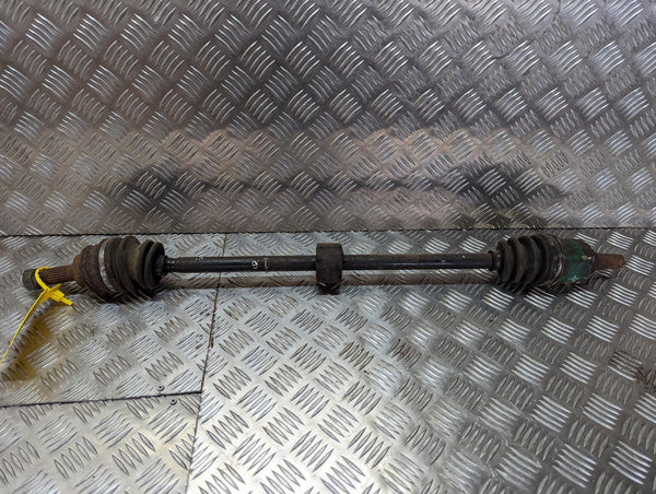 TOYOTA YARIS - Driver Front RF OS Driveshaft 1.3 Petrol 99-06