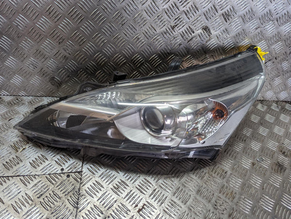 TOYOTA VERSO - Passenger NS LF Headlight L Headlamp 12-18