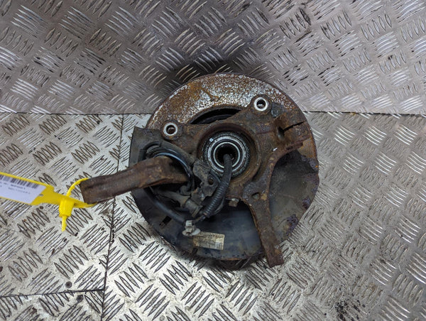 KIA RIO - Passenger Front LF NS Hub Stub 11-17