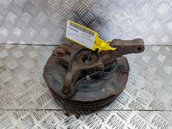 SUZUKI SWIFT - Driver Front RF OS Hub Stub 04-11