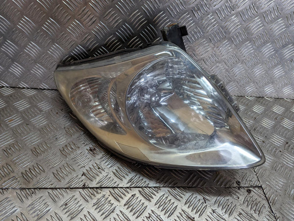 SUZUKI SWIFT - Passenger NS LF Headlight L Headlamp 04-11