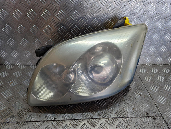 TOYOTA AVENSIS - Driver OS RF Headlight R Headlamp 03-06