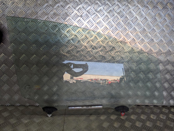 TOYOTA VERSO - Driver Side Front RF Door Window 12-18