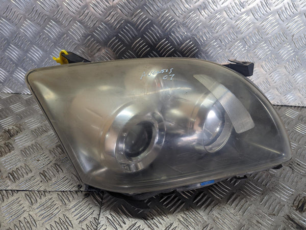 TOYOTA AVENSIS - Driver OS RF Headlight R Headlamp 06-09