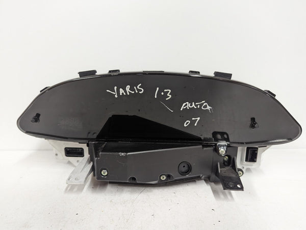 TOYOTA YARIS - Speedometer/Instrument Cluster 05-11