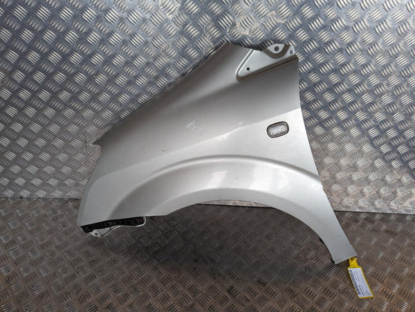 TOYOTA COROLLA VERSO - PASSENGER LEFT NS LF WING FENDER 04-09